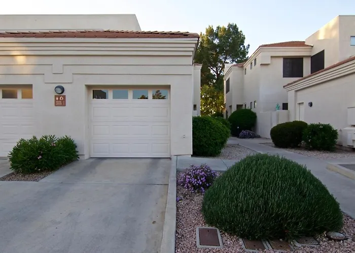 Waterfront-amazing View W Fireworks-private-gated Holiday home Scottsdale
